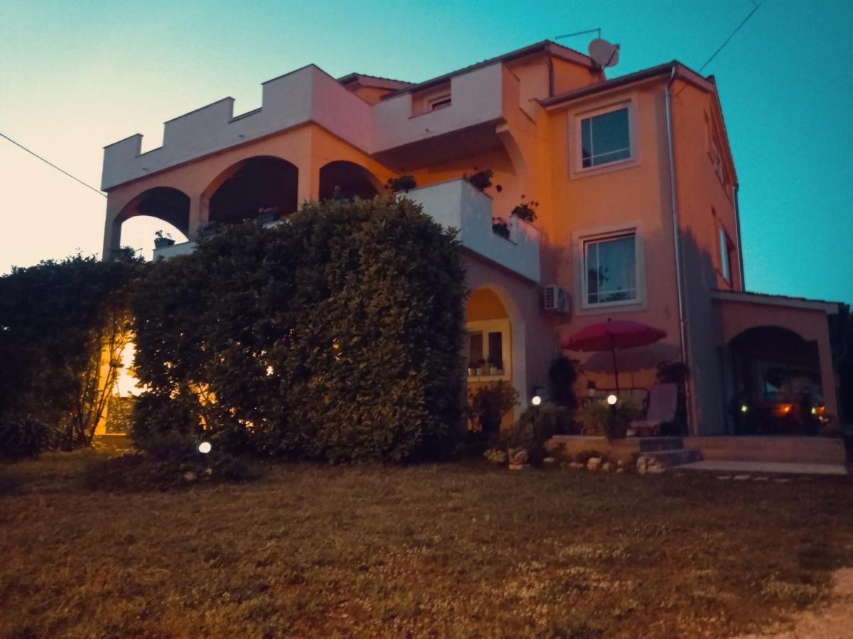 Apartmani Joja Биоград-на-Мору Экстерьер фото